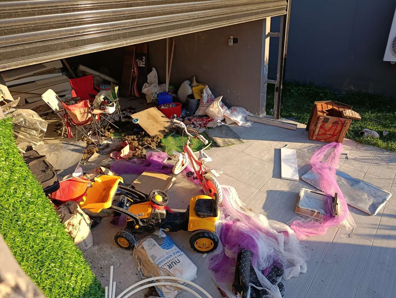 Lüks villadaki aile faciasında kan donduran mesaj ortaya çıktı 8